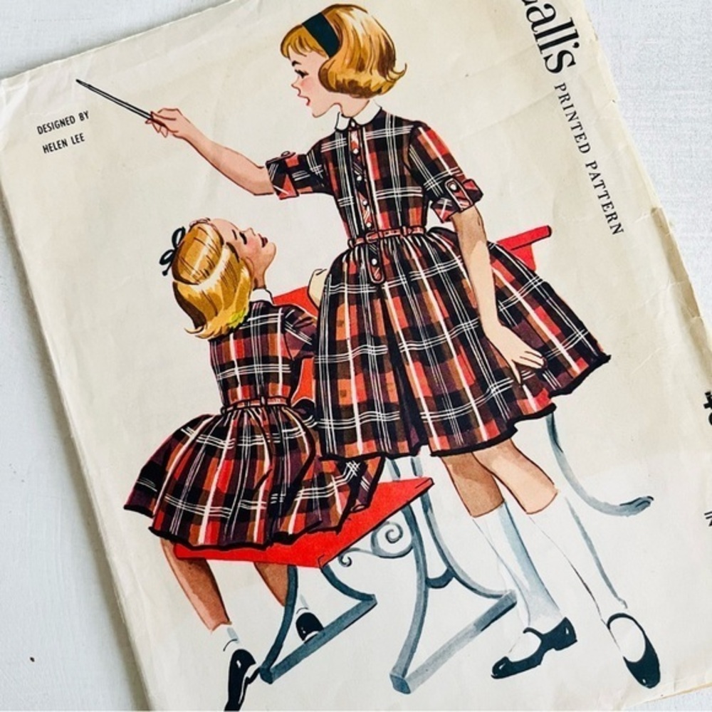 [McCall’s] Girls’ Dress Vintage Sewing Pattern 4644 Size 10 Design by Helen Lee